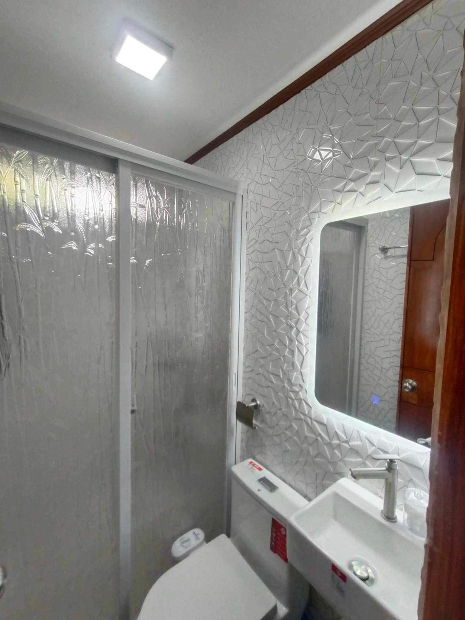 Fabuluz Luxury At Princess Place Malolos Exteriér fotografie